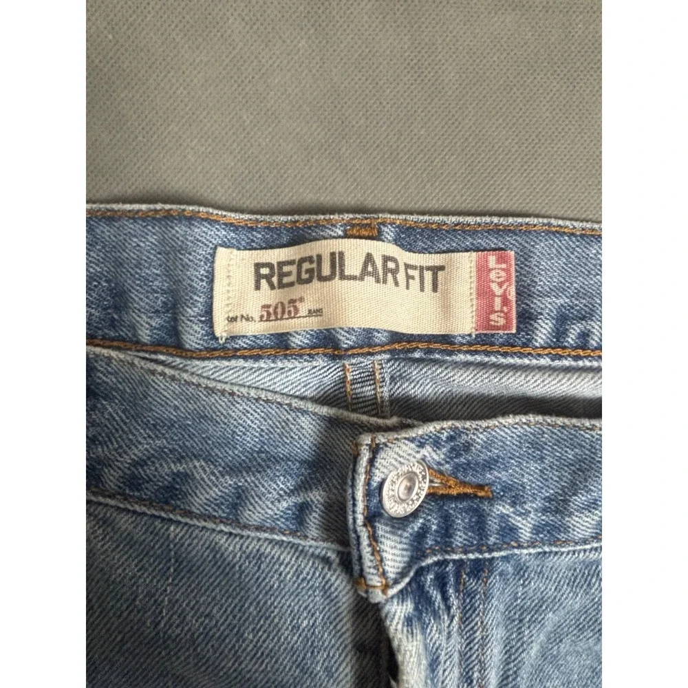 vtg Levi's 505 Jeans Men 38X30 Blue 5-Pockets Medium‎ Wash Zip Fly Straight Leg
